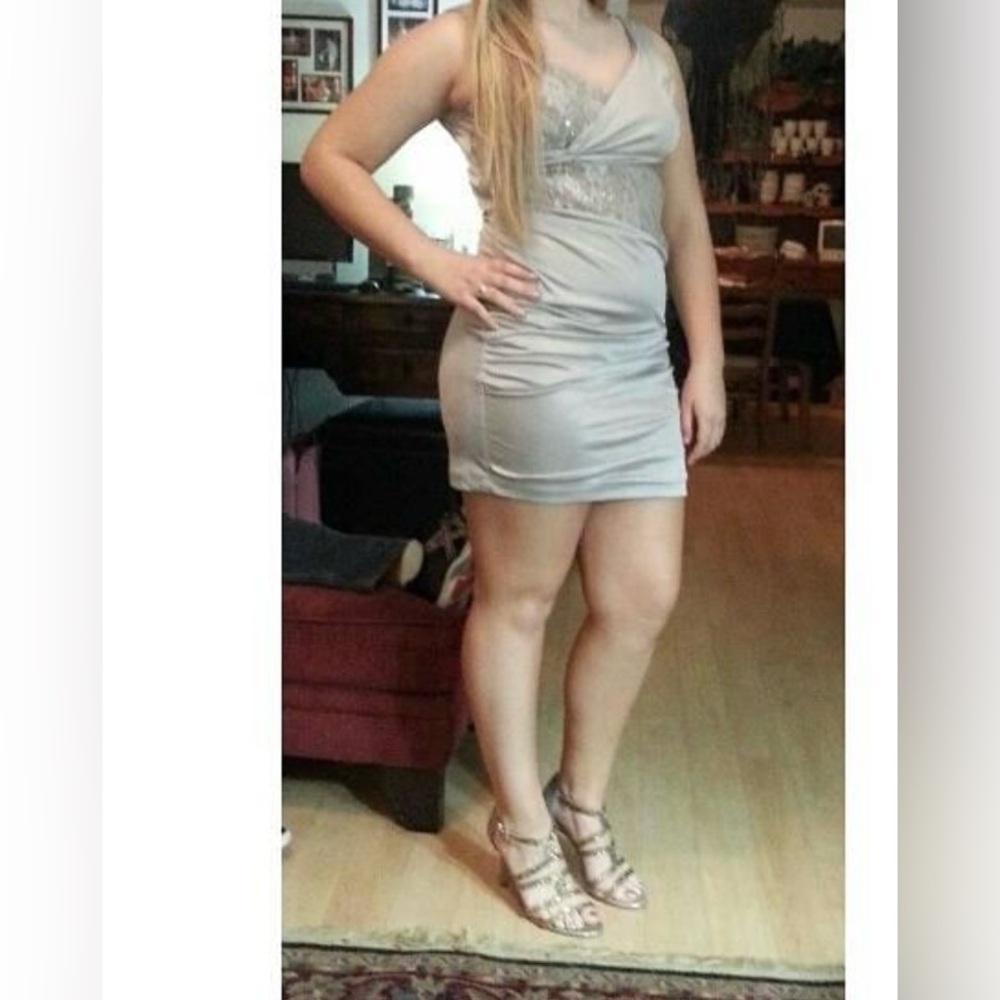 Greyish champagne color Teeze Me brand size large